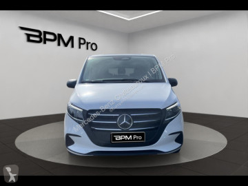 Fourgon long Mercedes