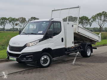 Utilitaire benne Iveco