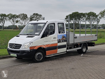 Utilitaire plateau Mercedes