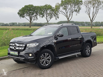 Utilitaire plateau Mercedes