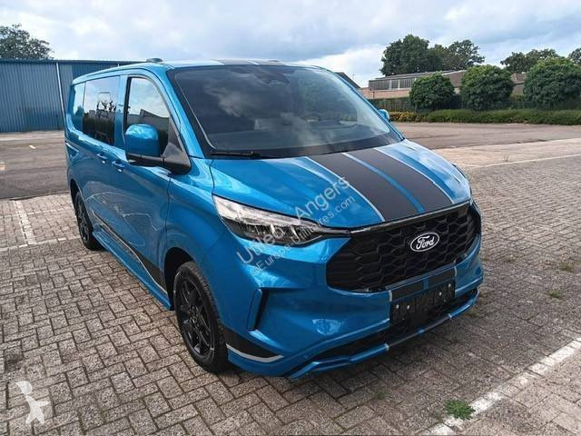 Véhicule utilitaire Ford