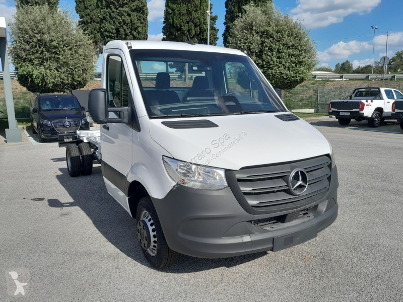 Véhicule utilitaire Mercedes Telaio Traz. Post