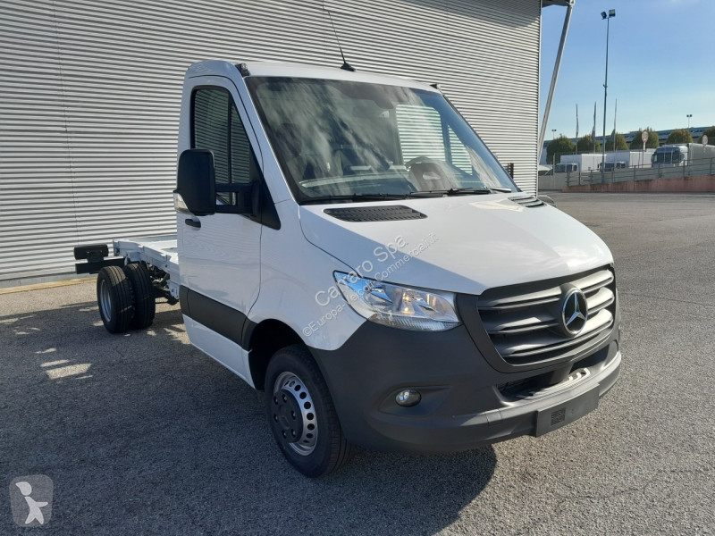 Véhicule utilitaire Mercedes Telaio Traz. Post