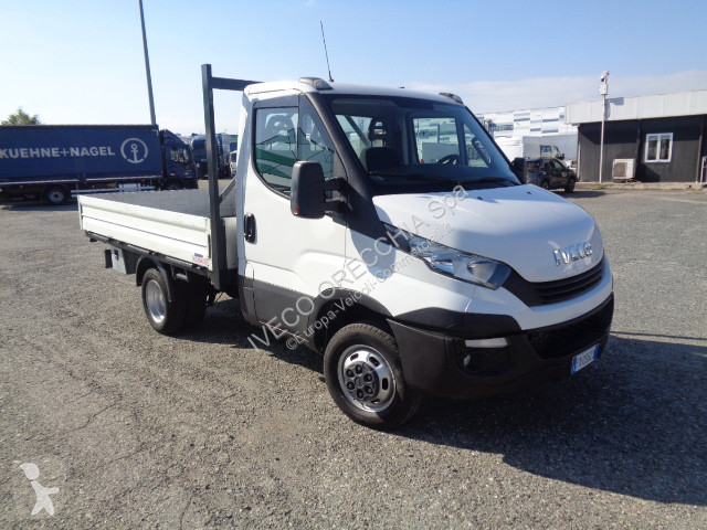 Véhicule utilitaire Iveco DAILY 35C14