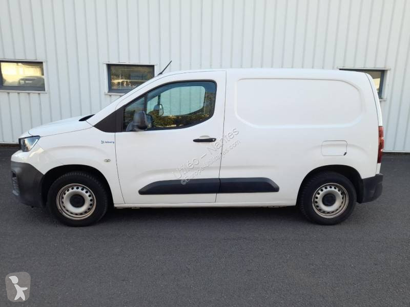 Véhicule utilitaire Peugeot L1 1.5HDI 100CH...