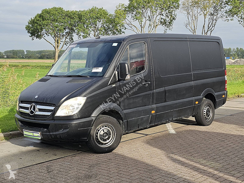 Véhicule utilitaire Mercedes