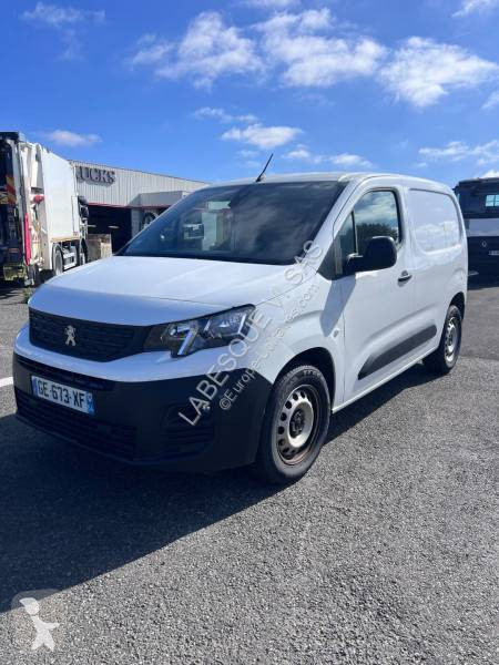 Véhicule utilitaire Peugeot 1.5 HDI 100CH BVM6
