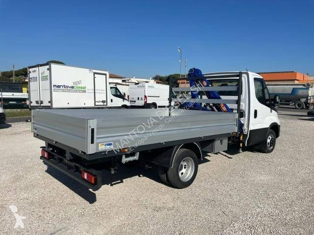 Veicolo commerciale Iveco 35C16H