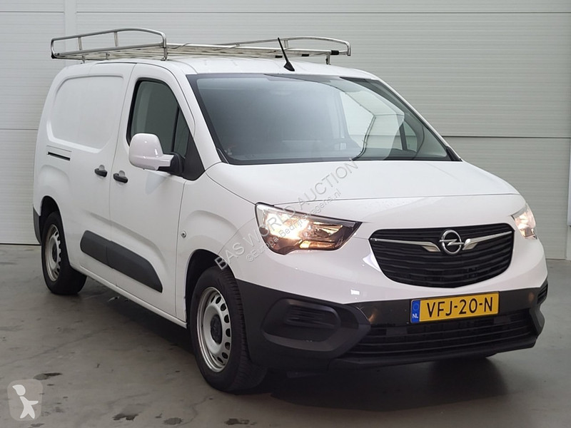 Véhicule utilitaire Opel 1.5D L2H1 Edition