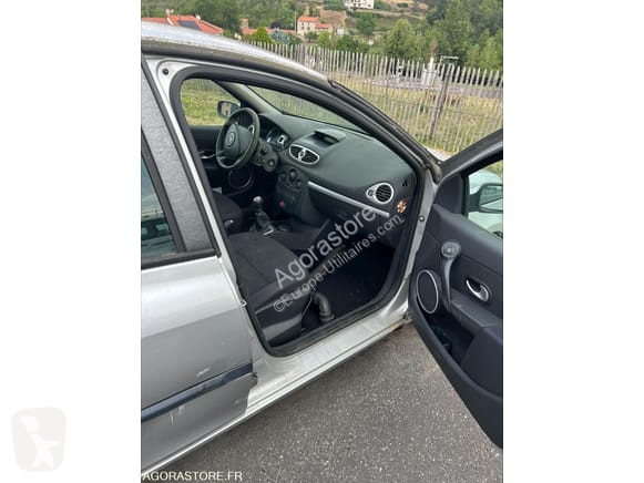 Véhicule utilitaire Renault CLIO