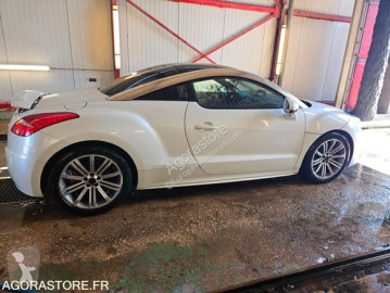 Voiture coupé Peugeot