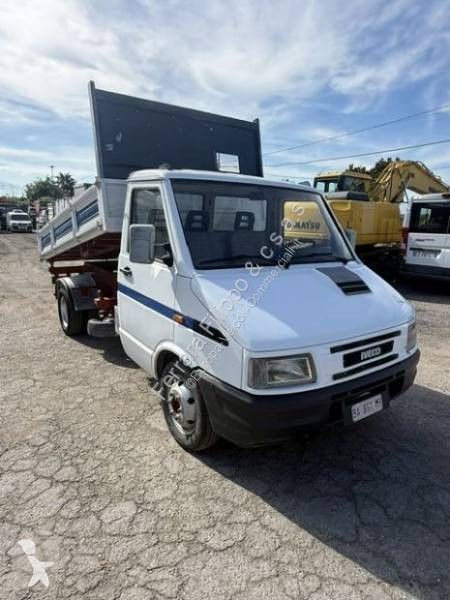 Véhicule utilitaire Iveco 35.10