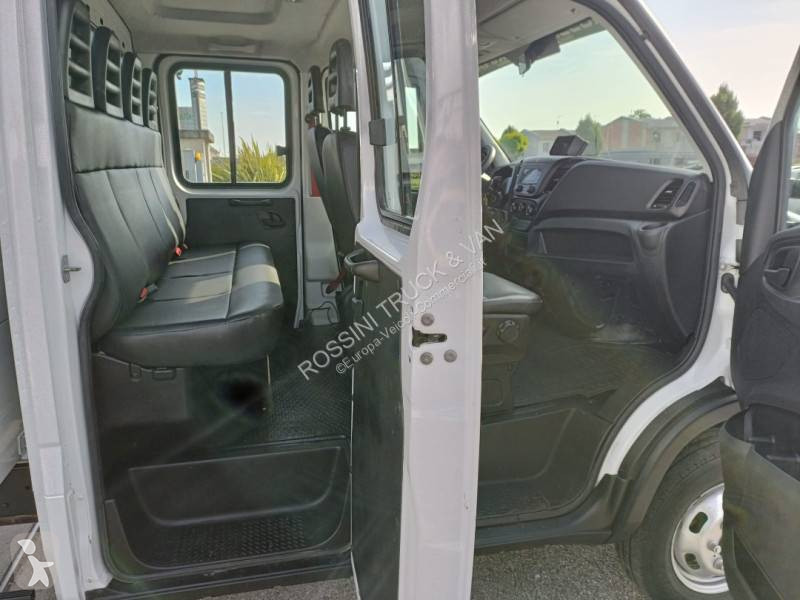 Veicolo commerciale Iveco 35C16 D