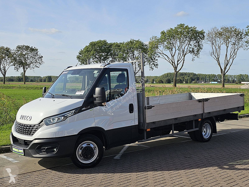 Veicolo commerciale Iveco 40C18 3.0 ltr ac aut...