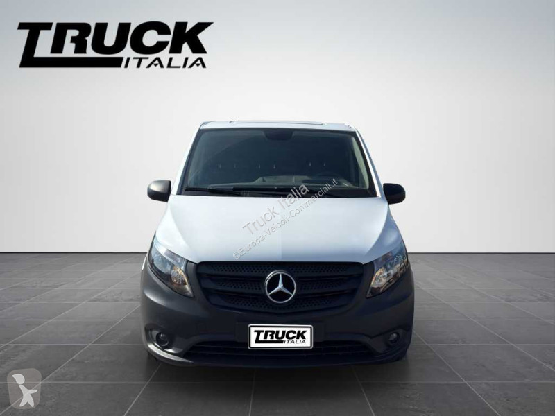 Veicolo commerciale Mercedes III 110 - 110 cdi...