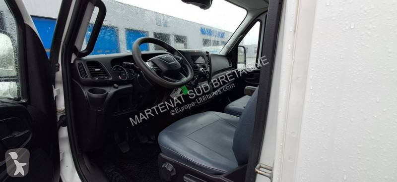 Veicolo commerciale Iveco 35C16