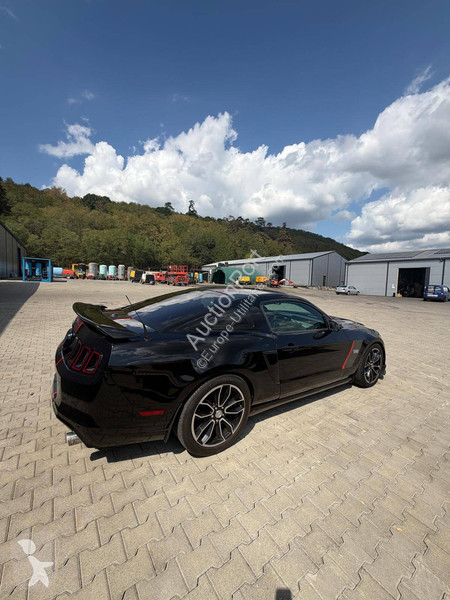 Коммерческий автомобиль Ford GT