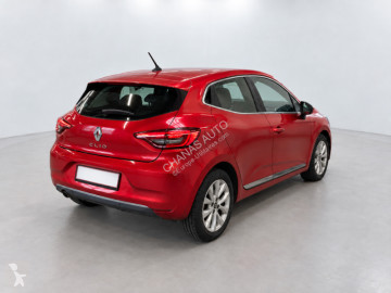 Автомобиль с кузовом «седан» Renault