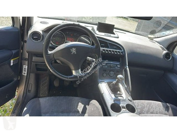 Автомобиль внедорожники 4X4 / SUV Peugeot