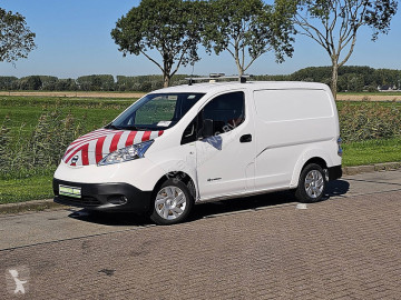 Furgon dostawczy Nissan
