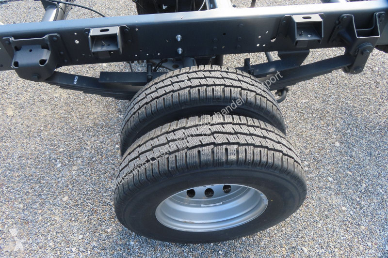 Nyttofordon Iveco 70C18H A8 /P Neu  5 X...
