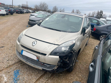 Комби Renault