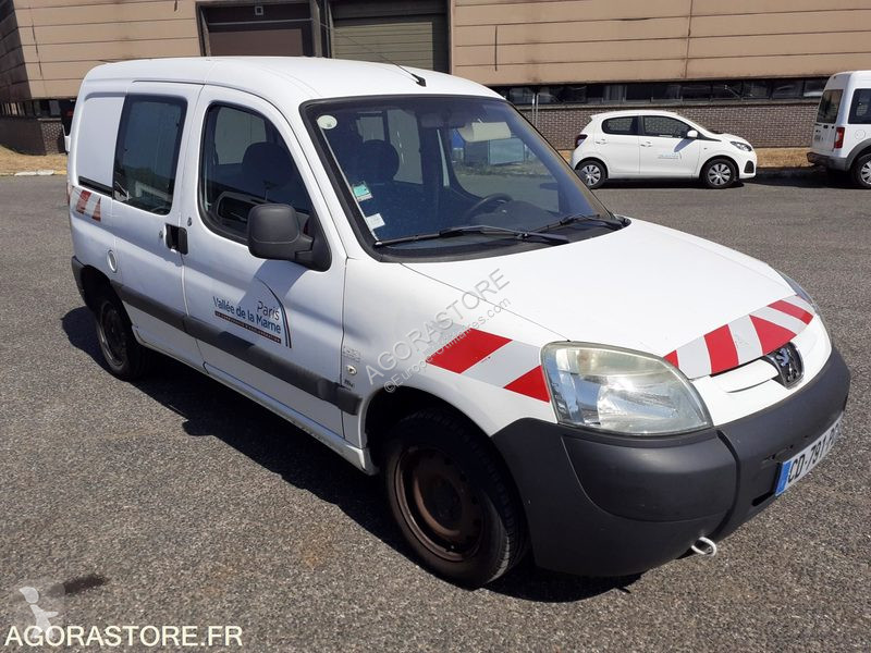 Samochód dostawczy Peugeot PARTNER