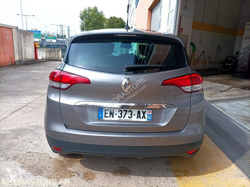 Samochód dostawczy Renault MEGANE