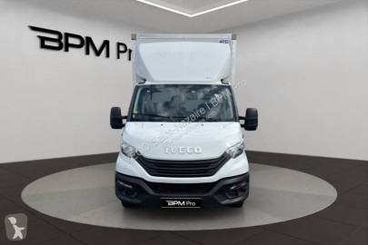 Skåpbil stor volym Iveco