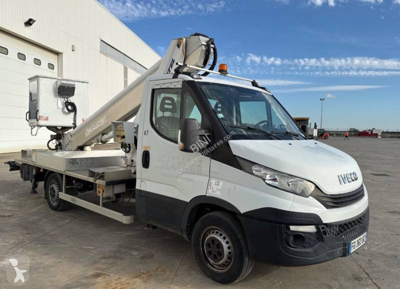 Furgoneta Iveco 35S12