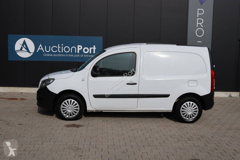 Nyttofordon Mercedes 109 CDI