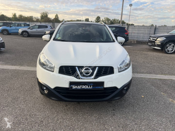 Personenwagen 4x4 / SUV Nissan