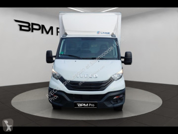 Skåpbil stor volym Iveco