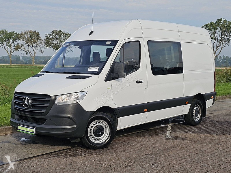 Autoutilitară Mercedes 317 L2H2 Dubbele Cabine!