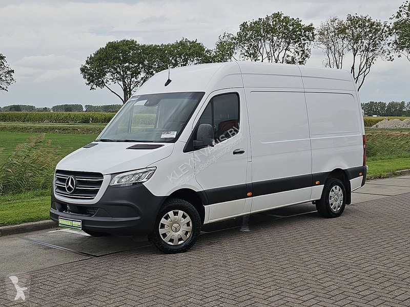 Autoutilitară Mercedes 317 L2H2 LED 3.5t-Trekh