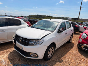 Samochód kabriolet Dacia