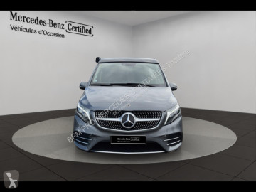Samochód Mercedes