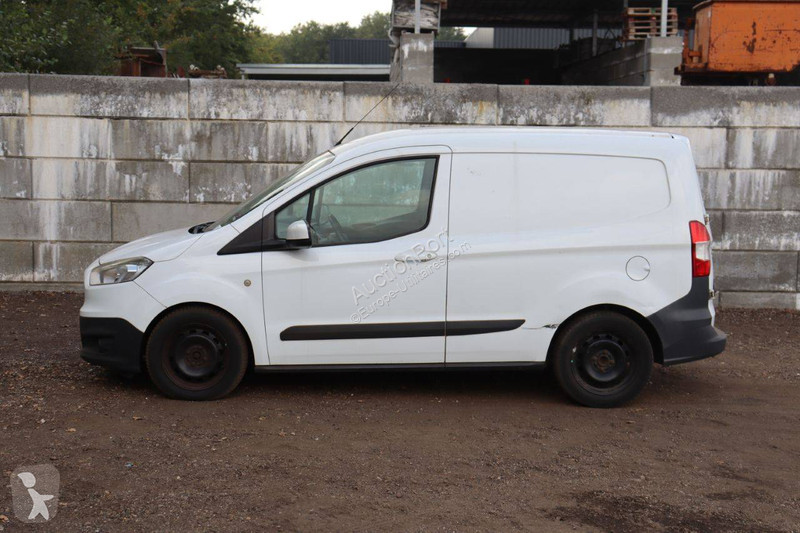 Furgoneta Ford Courier