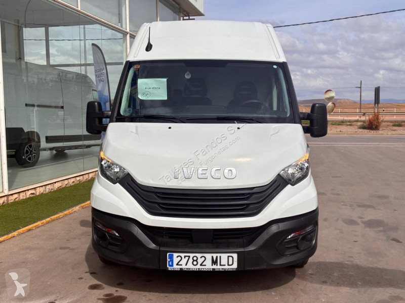 عربة نفعية Iveco  35S16V