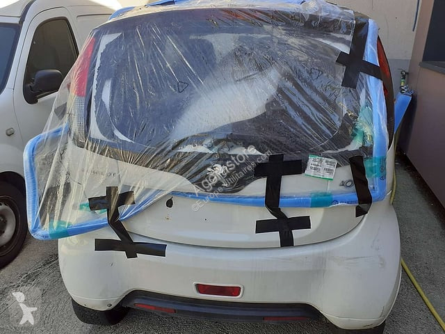 عربة نفعية Peugeot ION