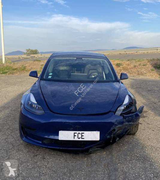 Véhicule utilitaire Tesla