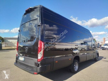 Fourgon long Iveco