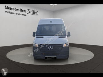 Лекотоварен фургон Mercedes