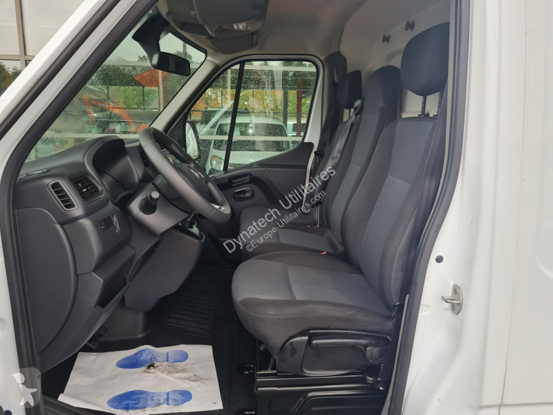 Véhicule utilitaire Renault MASTER III FG F3500...