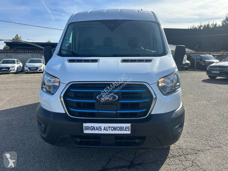 Véhicule utilitaire Ford