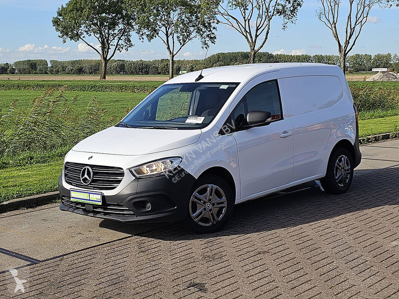 Autoutilitară Mercedes 110 CDI Long Airco Mbux...