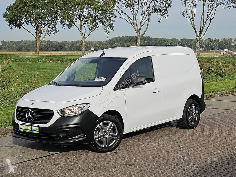 Autoutilitară Mercedes 110 CDI Long Airco Mbux...