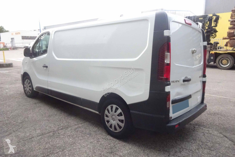 Véhicule utilitaire Renault TRAFIC 2,0 DCI 120
