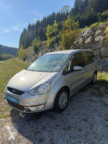 Furgoneta Ford Trend