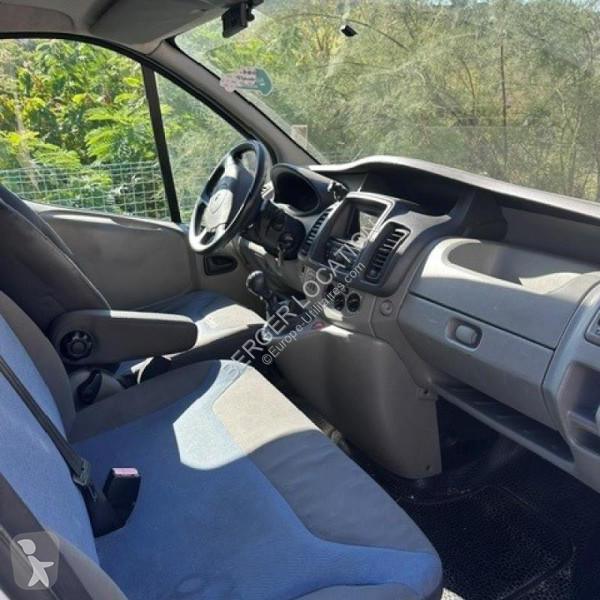 Véhicule utilitaire Renault  Trafic